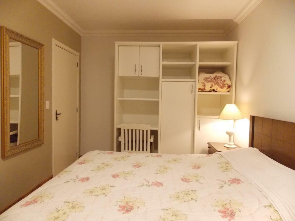 Triplex 3 Suites Em Canela Exterior foto