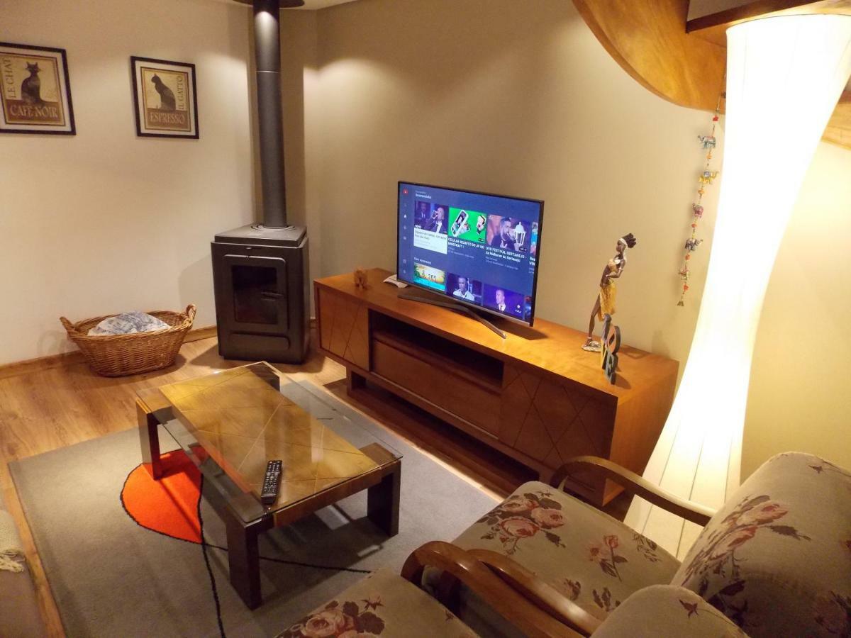 Triplex 3 Suites Em Canela Exterior foto