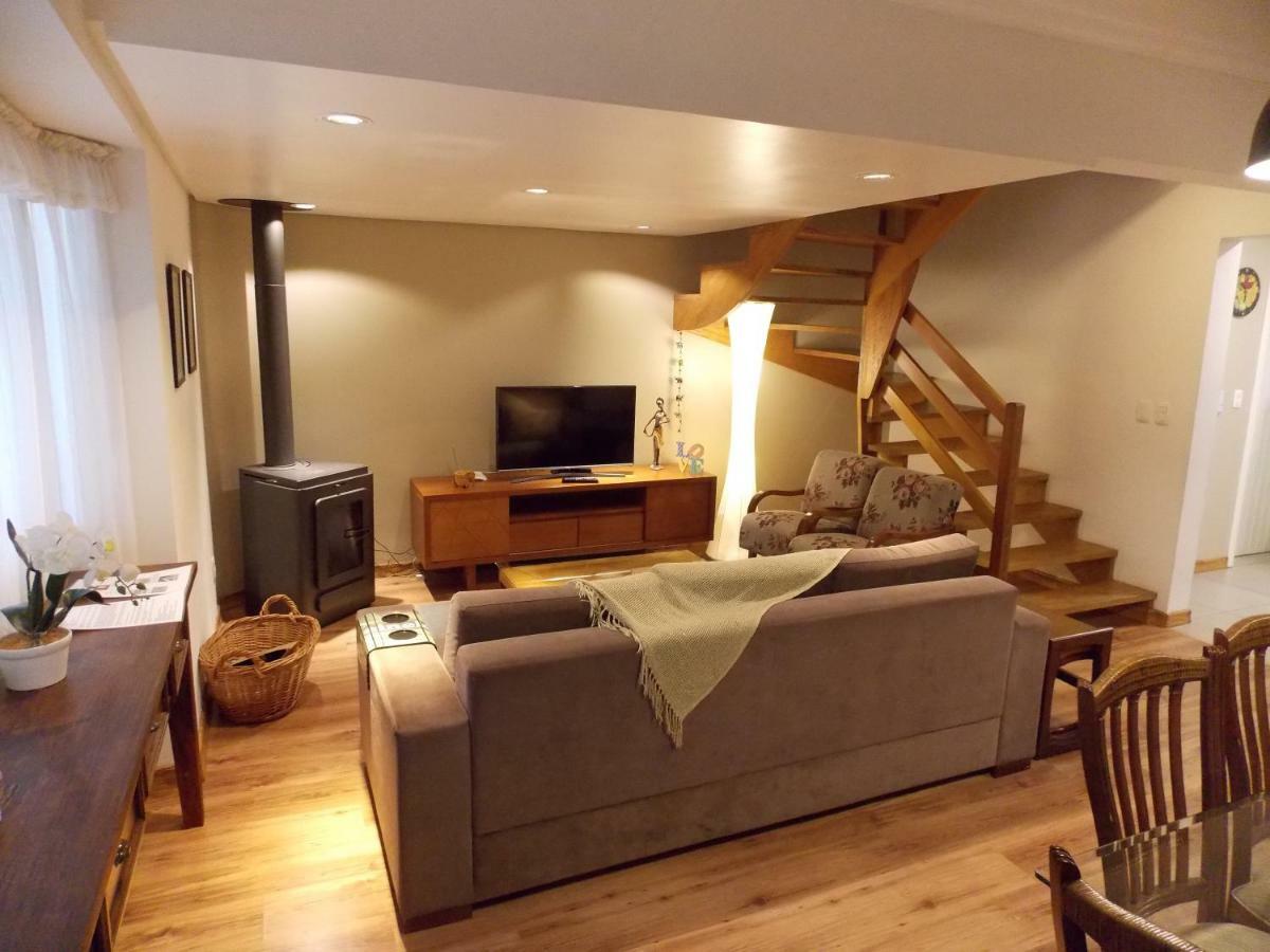 Triplex 3 Suites Em Canela Exterior foto